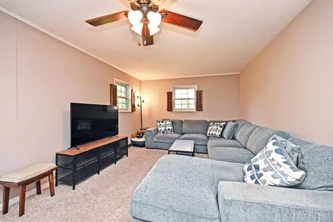 809 Carini Ln, Greenhills, OH 45218 photo 22