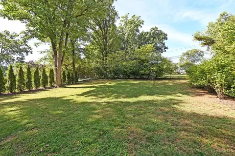 809 Carini Ln, Greenhills, OH 45218 photo 44