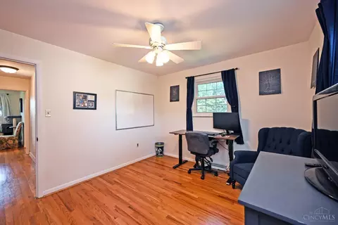 809 Carini Ln, Greenhills, OH 45218 photo 33