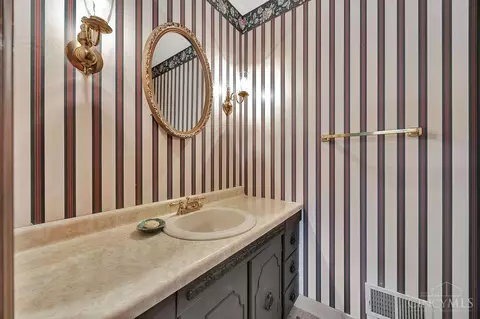 Bath - 5128 W Fork Rd, Cincinnati, OH 45247 photo 1 of 4