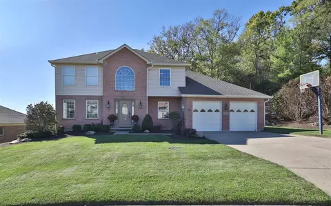 542 Aston View Ln, Cleves, OH 45002