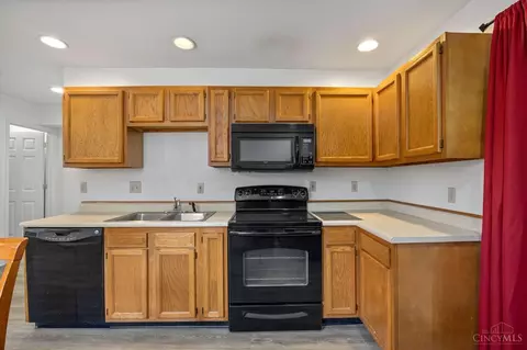 2724 Wagner St, Cincinnati, OH 45225 photo 9