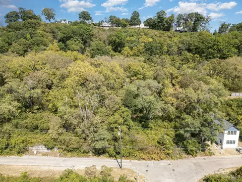 2756 Hoff Ave, Cincinnati, OH 45202 photo 2