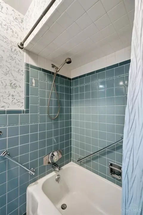 1072 Galbraith Rd, Cincinnati, OH 45231 photo 24