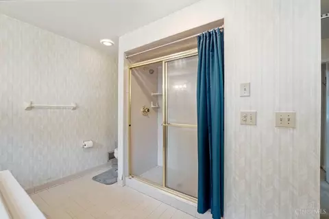 1072 Galbraith Rd, Cincinnati, OH 45231 photo 30