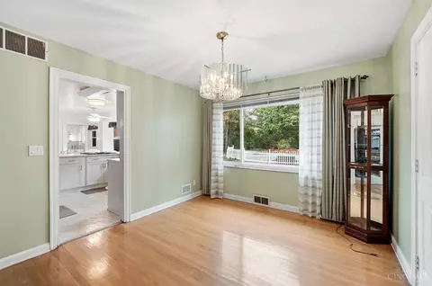 1072 Galbraith Rd, Cincinnati, OH 45231 photo 11