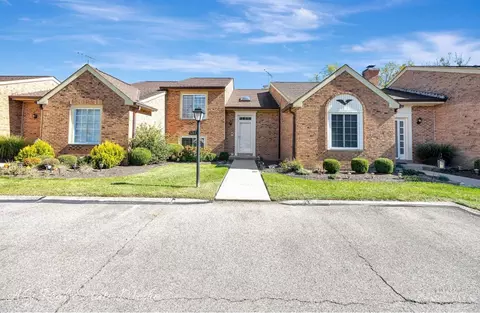 5244 Eaglesnest Dr, Cincinnati, OH 45248