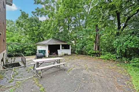 Exterior - 1205 Amanda Pl, Cincinnati, OH 45205 photo 3 of 7