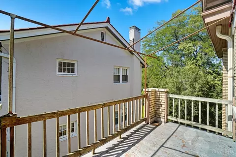 Exterior - 4352 Ridgeview Ave, Cincinnati, OH 45238 photo 9 of 14