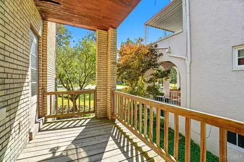 Exterior - 4352 Ridgeview Ave, Cincinnati, OH 45238 photo 6 of 14