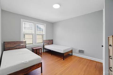 Bedroom - 4352 Ridgeview Ave, Cincinnati, OH 45238 photo 4 of 16
