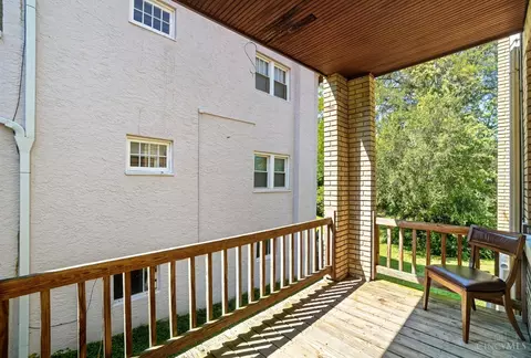 Exterior - 4352 Ridgeview Ave, Cincinnati, OH 45238 photo 5 of 14