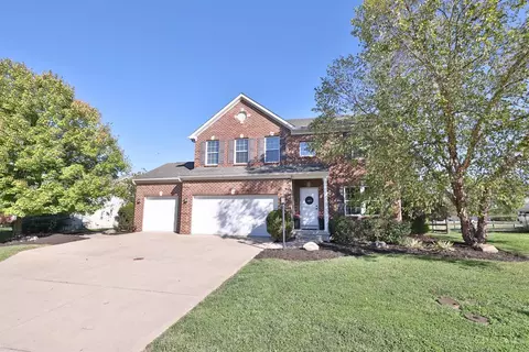 994 Shephard Woods Ct, Batavia, OH 45103