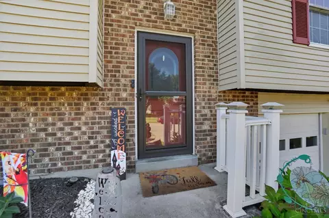 2598 Mapletree Ct, Reading, OH 45236 photo 3