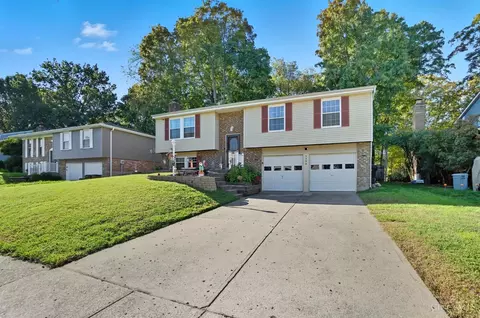 2598 Mapletree Ct, Reading, OH 45236 photo 2