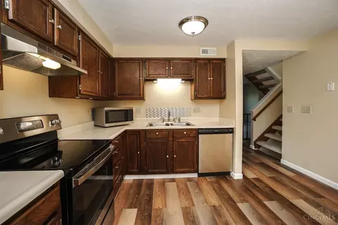7902 Hackney Cir, Maineville, OH 45039 photo 8