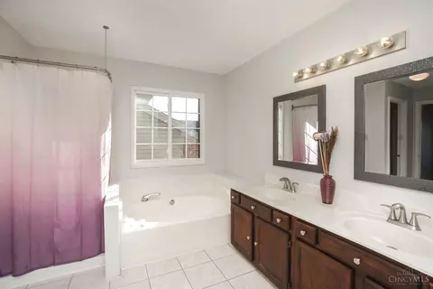 7902 Hackney Cir, Maineville, OH 45039 photo 19
