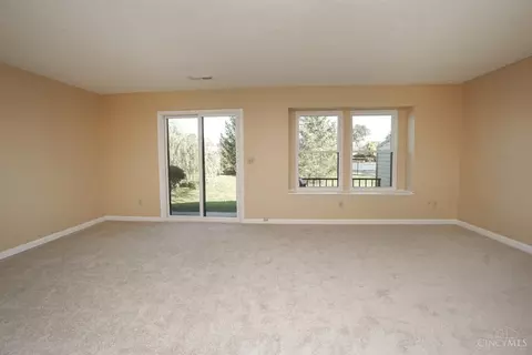 7902 Hackney Cir, Maineville, OH 45039 photo 4