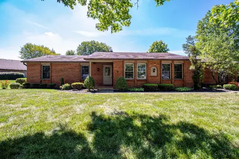 1064 Winding Creek Ln, Mason, OH 45040