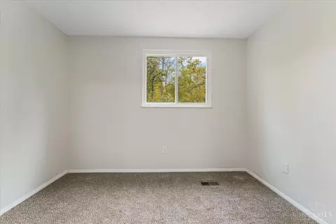 Bedroom - 4536 Tree View Ct, Batavia, OH 45103 photo 4 of 4