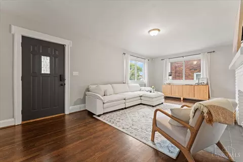 Entry Way - 2177 Crane Ave, Cincinnati, OH 45207 photo 1 of 4