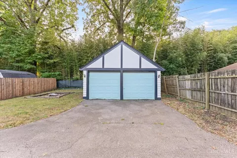 Exterior - 2177 Crane Ave, Cincinnati, OH 45207 photo 3 of 6