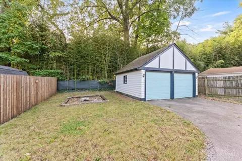 Exterior - 2177 Crane Ave, Cincinnati, OH 45207 photo 4 of 6