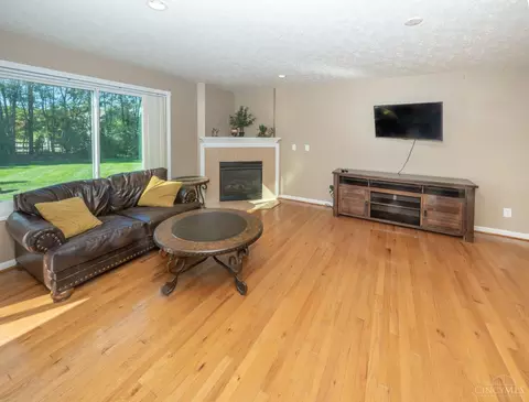 Living - 2125 Picketside Dr, Batavia, OH 45103 photo 3 of 3