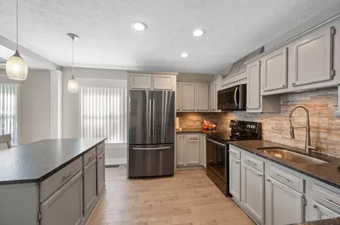 Kitchen - 3714 Mackey Rd, Amelia, OH 45102 photo 3 of 3