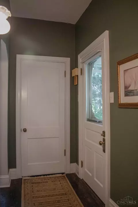 Entry Way - 94 Sharon Rd, Glendale, OH 45246 photo 2 of 3