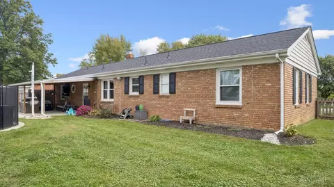 Exterior - 4279 Larma Ln, Cincinnati, OH 45245 photo 4 of 12