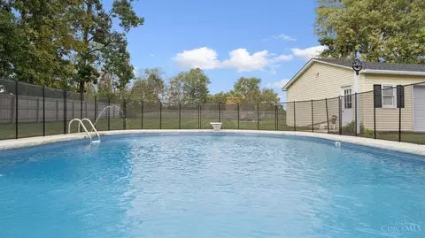 Exterior - 4279 Larma Ln, Cincinnati, OH 45245 photo 9 of 12