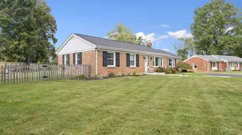 Exterior - 4279 Larma Ln, Cincinnati, OH 45245 photo 2 of 12