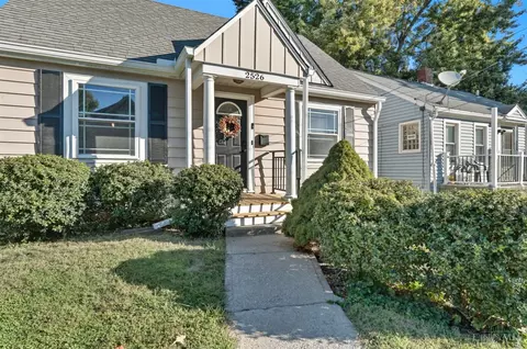 Exterior - 2526 Bremont Ave, Golf Manor, OH 45237 photo 3 of 18