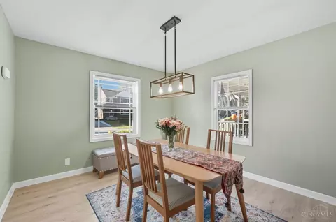 Dining - 2526 Bremont Ave, Golf Manor, OH 45237 photo 2 of 4