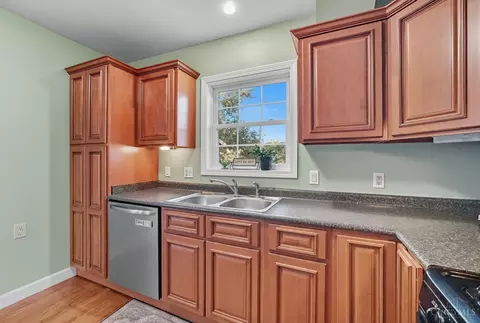 Kitchen - 2526 Bremont Ave, Golf Manor, OH 45237 photo 3 of 8