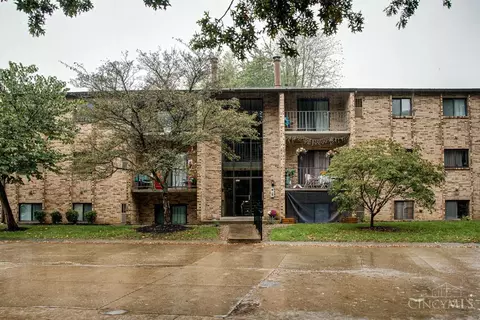 537 Davis Rd, Cincinnati, OH 45255