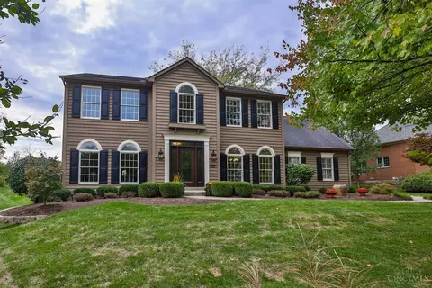 7832 Woodglen Dr, West Chester, OH 45069
