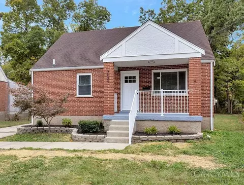 2035 Carpenter Dr, North College Hill, OH 45239