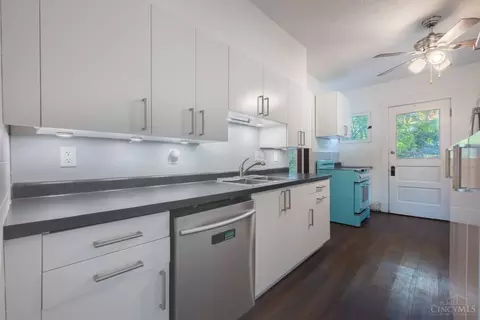 Kitchen - 2317 Muriel Ct, Cincinnati, OH 45219 photo 3 of 4