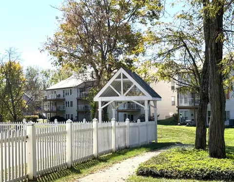 Exterior - 3986 Maplefield Ct, Cincinnati, OH 45255 photo 13 of 18