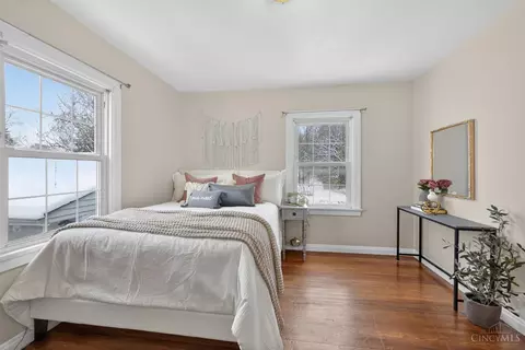 Bedroom - 1763 Springdale Rd, Cincinnati, OH 45231 photo 1 of 3