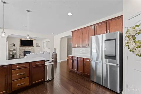 Kitchen - 2014 Faith St, Cincinnati, OH 45237 photo 2 of 2