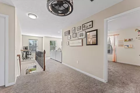 Entry Way - 2014 Faith St, Cincinnati, OH 45237 photo 6 of 8