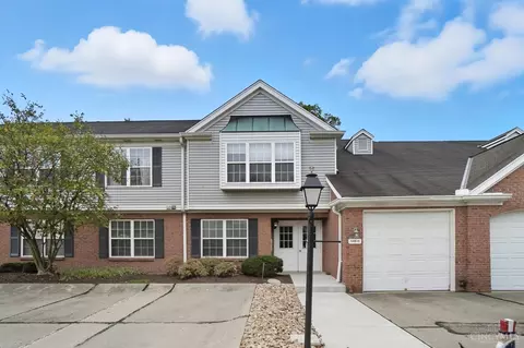 5213 Fox Ridge Dr, Cincinnati, OH 45248