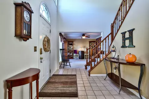 Entry Way - 3810 Arbor Ln, Cincinnati, OH 45255 photo 1 of 3