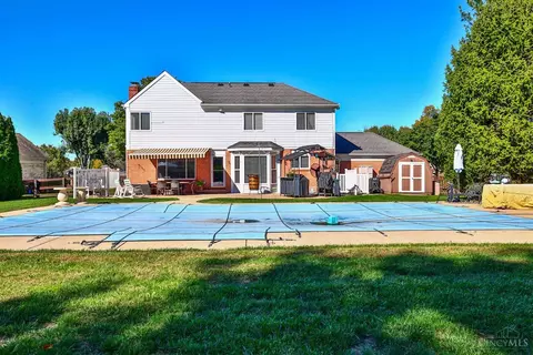 Exterior - 3810 Arbor Ln, Cincinnati, OH 45255 photo 17 of 18