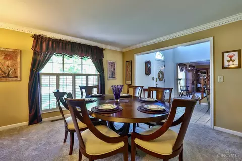 Dining - 3810 Arbor Ln, Cincinnati, OH 45255 photo 1 of 4