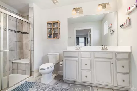 Bath - 1248 Cavanaugh Ln, Harrison, OH 45030 photo 1 of 7
