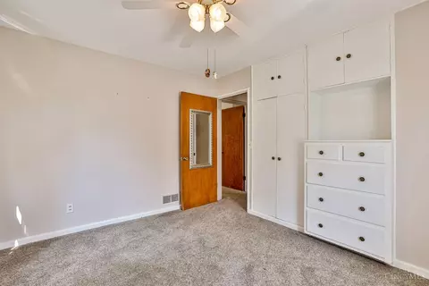 Bedroom - 8609 Wicklow Ave, Cincinnati, OH 45236 photo 6 of 8